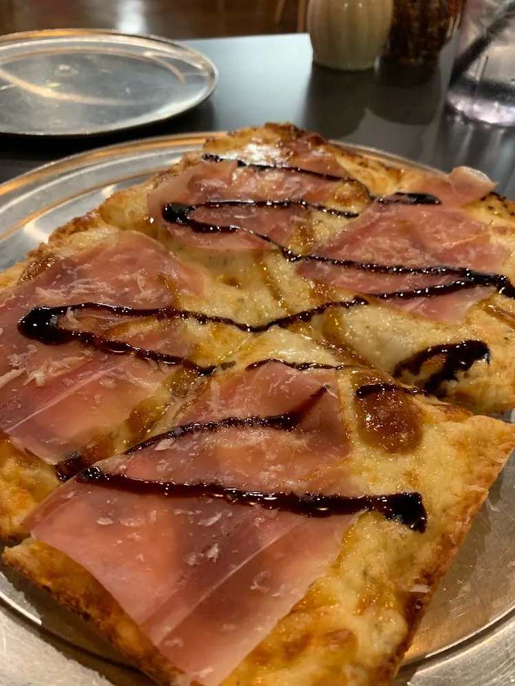 Cadillac Pizza