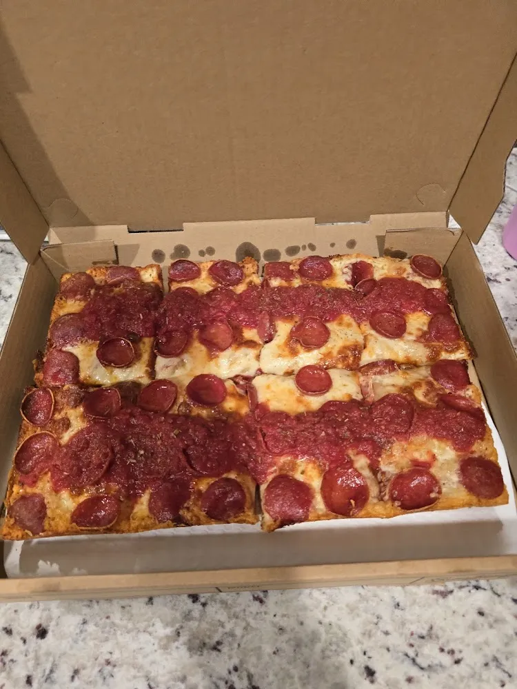 Detroit Style