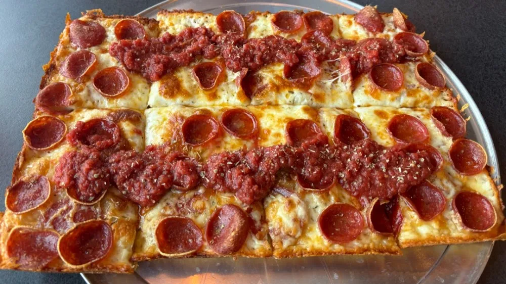 Pepperoni Pizza 4